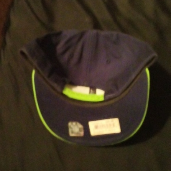Hat - Picture 2 of 2